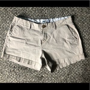 Old Navy 3.5in Khaki Shorts, size 2